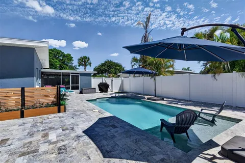 $379,000 | 6318 21st Avenue North, St. Petersburg, FL 33710