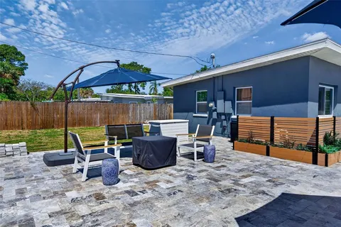 $379,000 | 6318 21st Avenue North, St. Petersburg, FL 33710