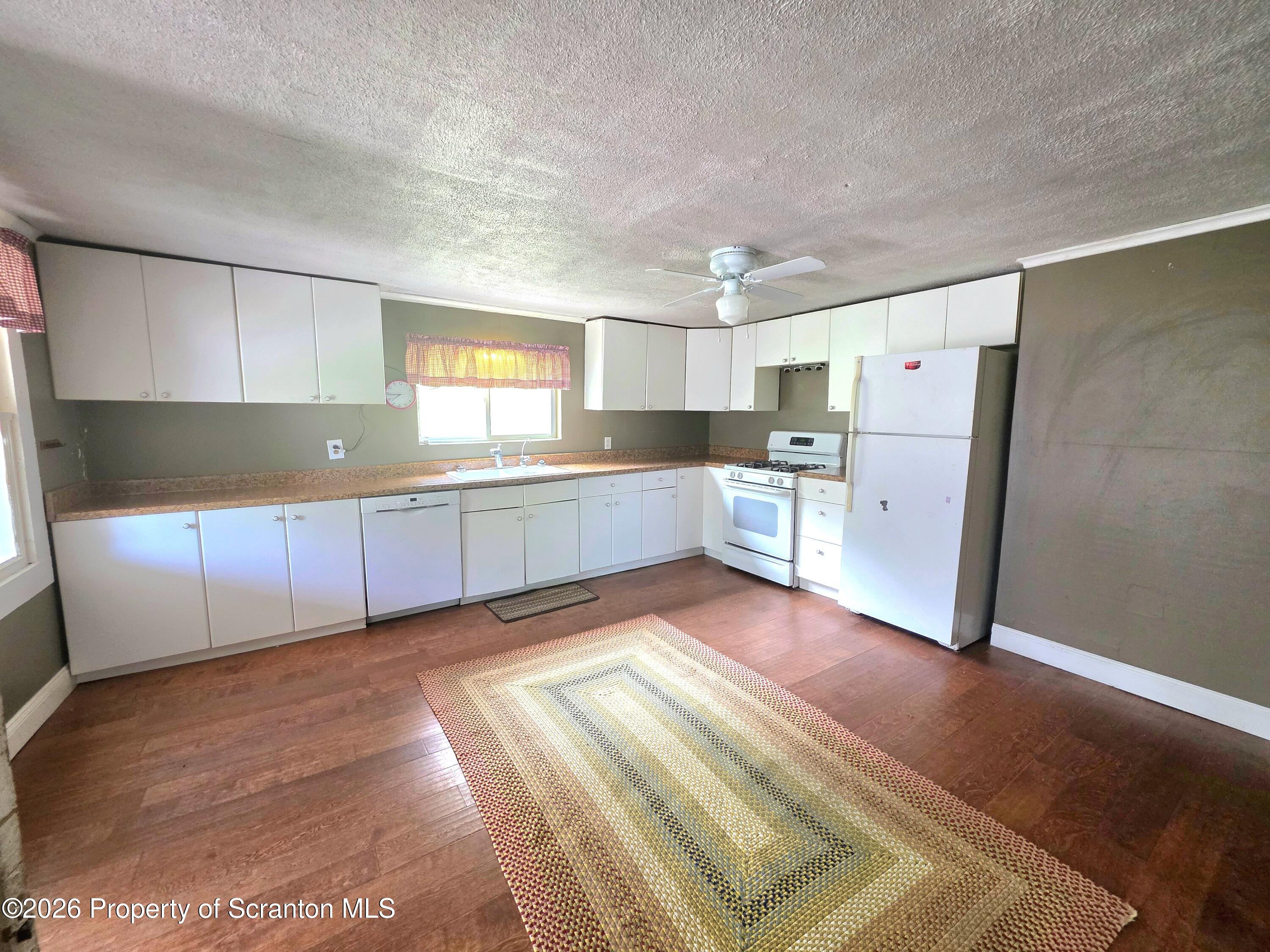 1333 Blue Berry Road Falls, PA 18615 - Photo 4 of 50 Kitchen