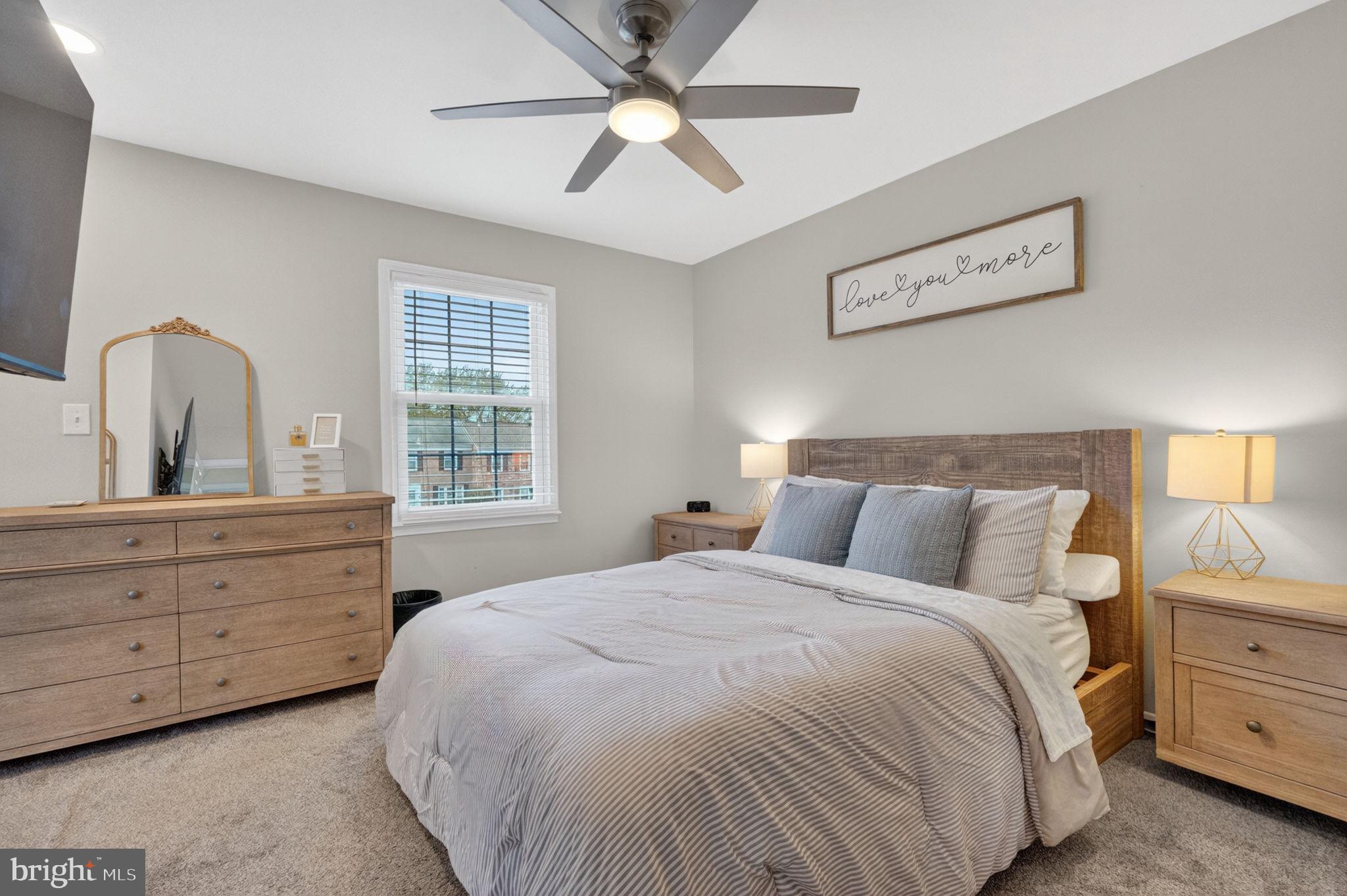 7511 Bedford Road Manassas, VA 20109 - Photo 19 of 40 Main bedroom