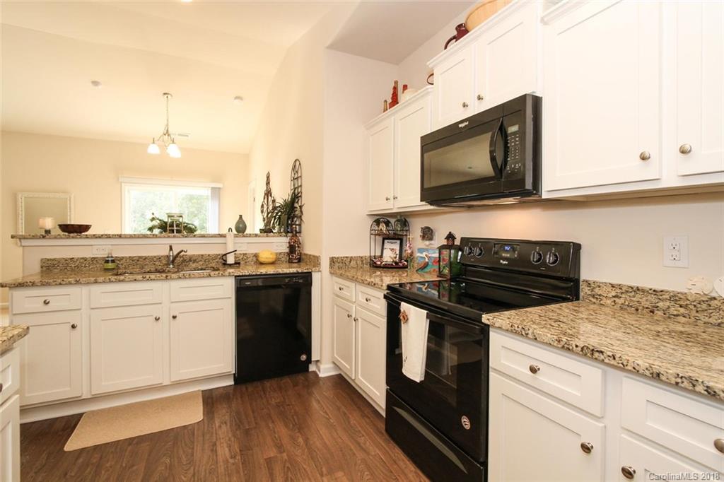 9622 Weikert Road, Unit 212 Charlotte, NC 28215 - Photo 11 of 25 Gallery Image 11