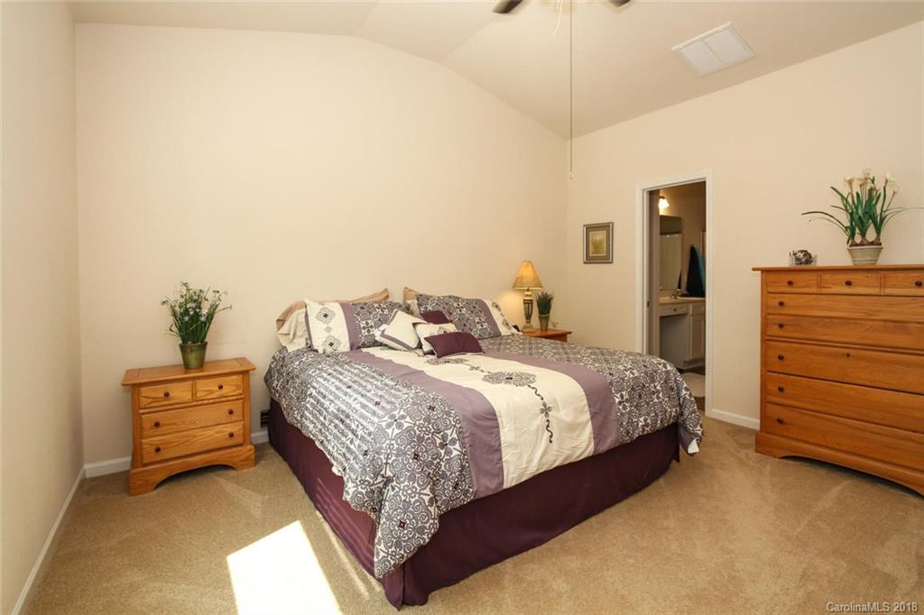 9622 Weikert Road, Unit 212 Charlotte, NC 28215 - Photo 15 of 25 Gallery Image 15