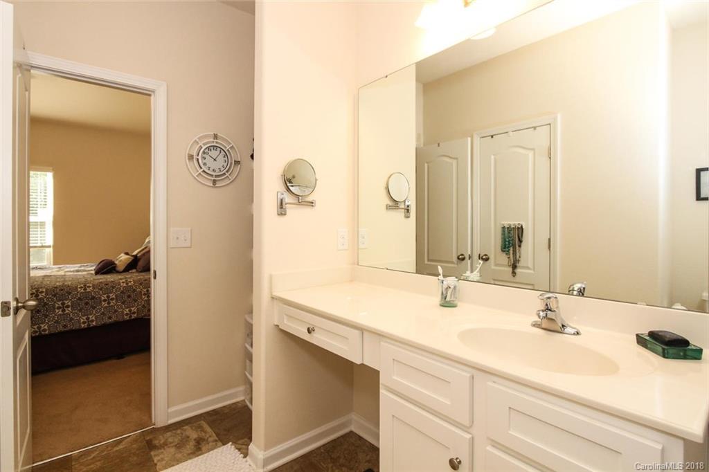 9622 Weikert Road, Unit 212 Charlotte, NC 28215 - Photo 18 of 25 Gallery Image 18