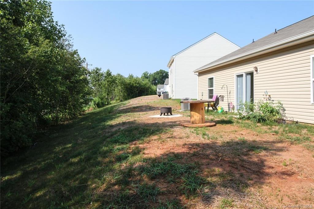 9622 Weikert Road, Unit 212 Charlotte, NC 28215 - Photo 23 of 25 Gallery Image 23