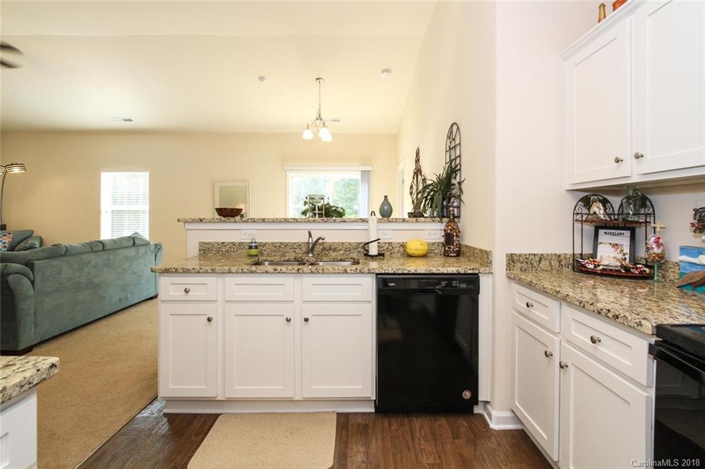 9622 Weikert Road, Unit 212 Charlotte, NC 28215 - Photo 10 of 25 Gallery Image 10