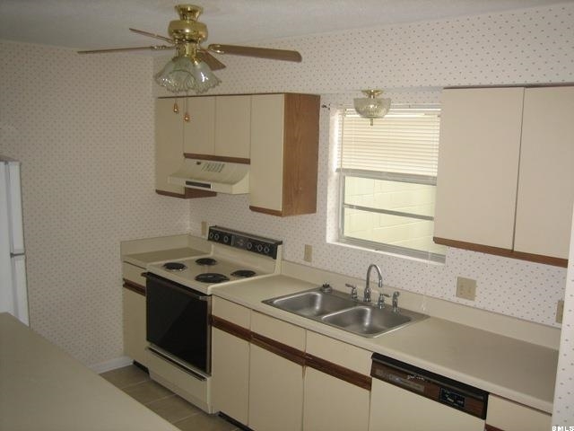 900 State Rd S-7-297, Unit 2B Beaufort, SC 29902 - Photo 5 of 16 Additional Photo