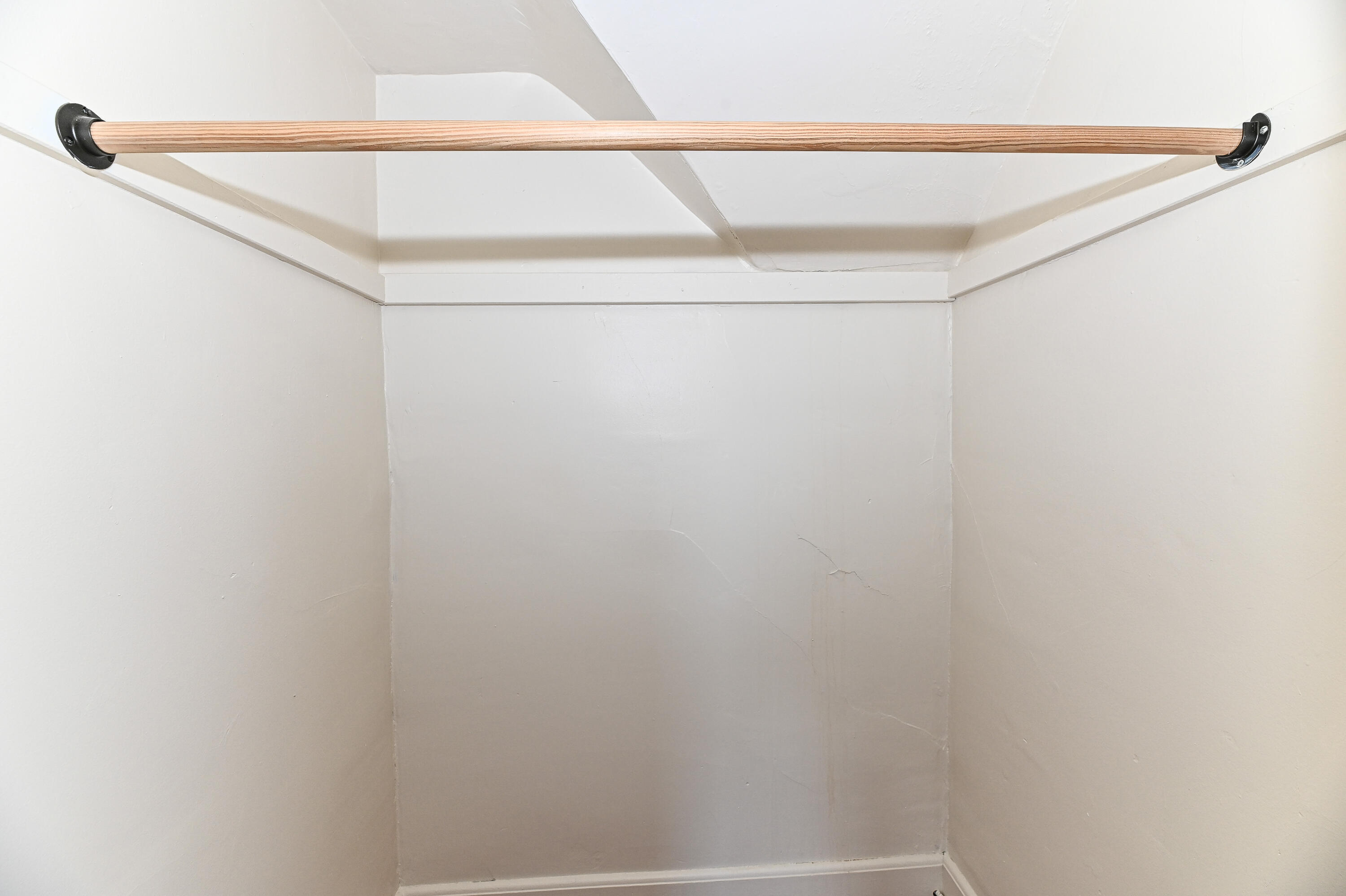 3270 South 92nd Street Milwaukee, WI 53227 - Photo 22 of 30 Closet