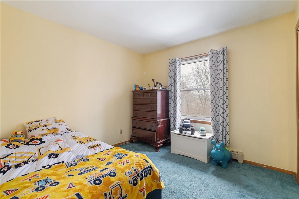 27 Mumford Road Sutton, MA 01590 - Photo 11 of 31