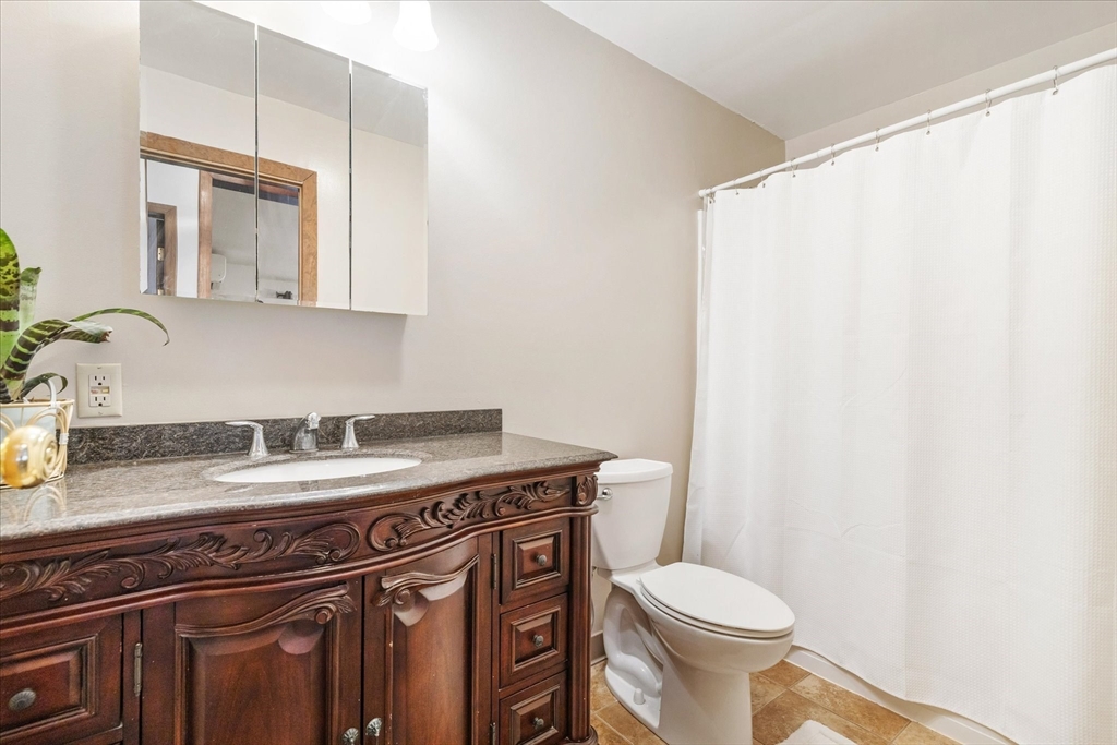 27 Mumford Road Sutton, MA 01590 - Photo 15 of 31