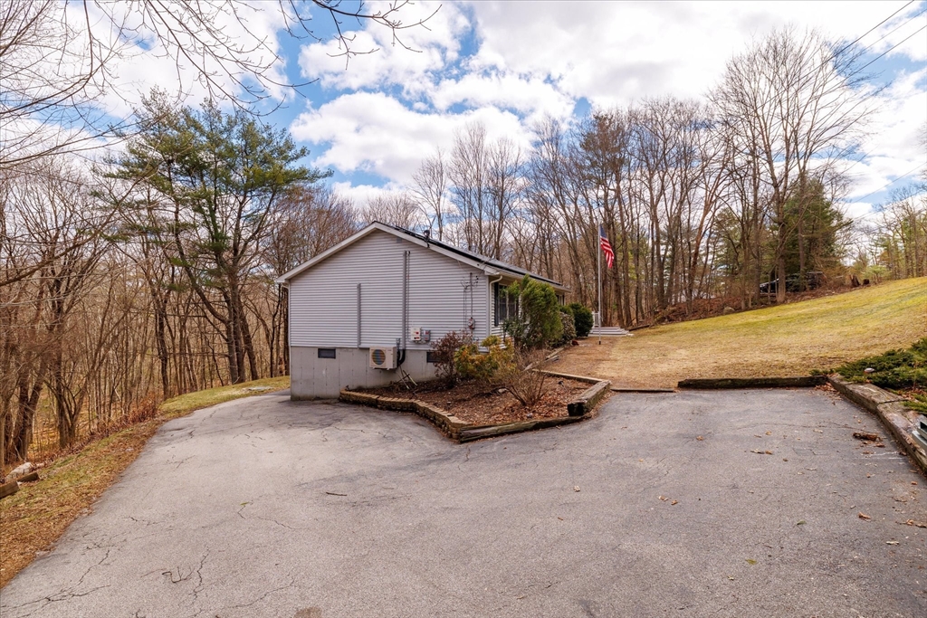 27 Mumford Road Sutton, MA 01590 - Photo 27 of 31