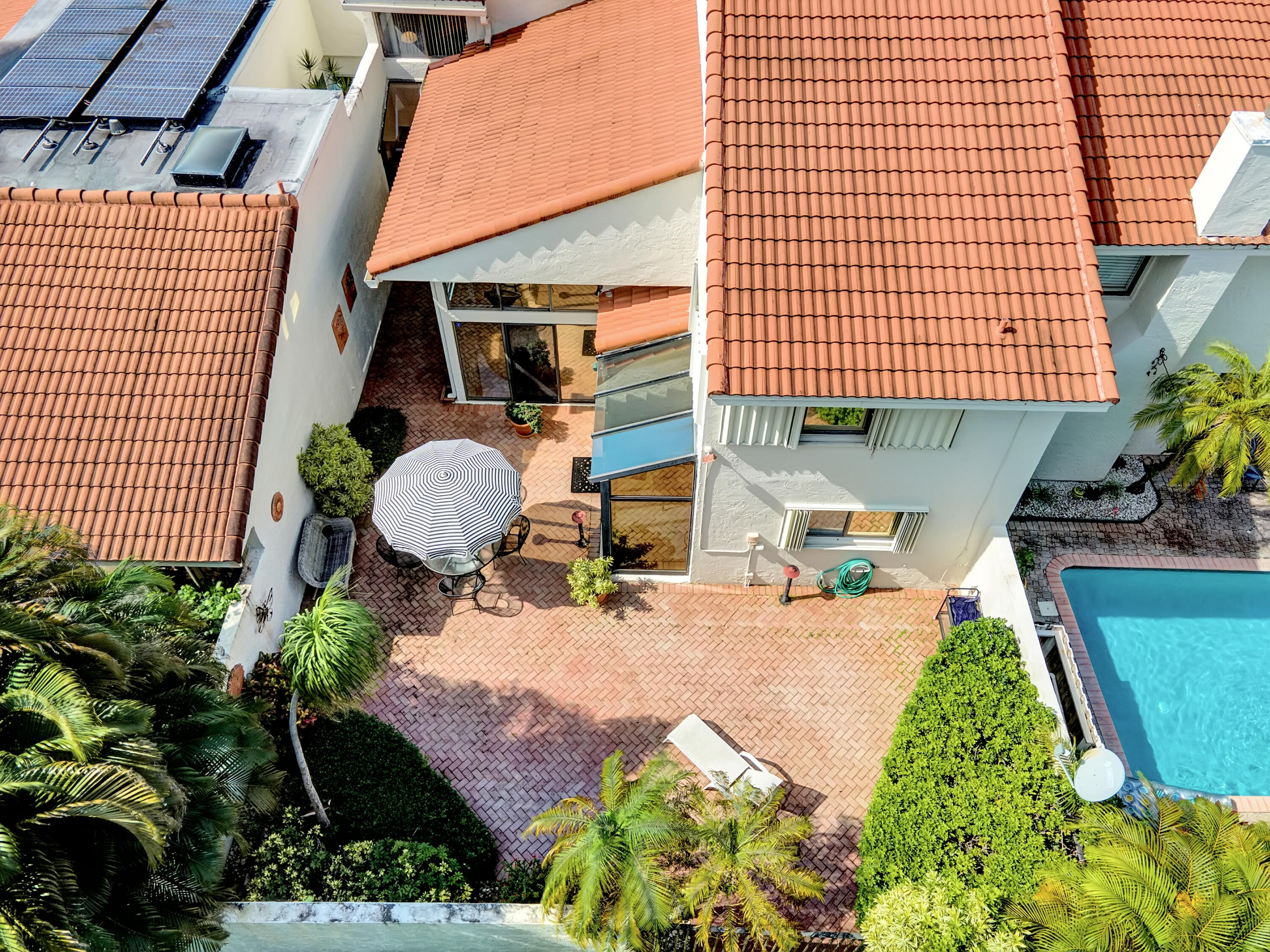 7338 Woodmont Court Boca Raton, FL 33434 - Photo 31 of 34 DJI_0292