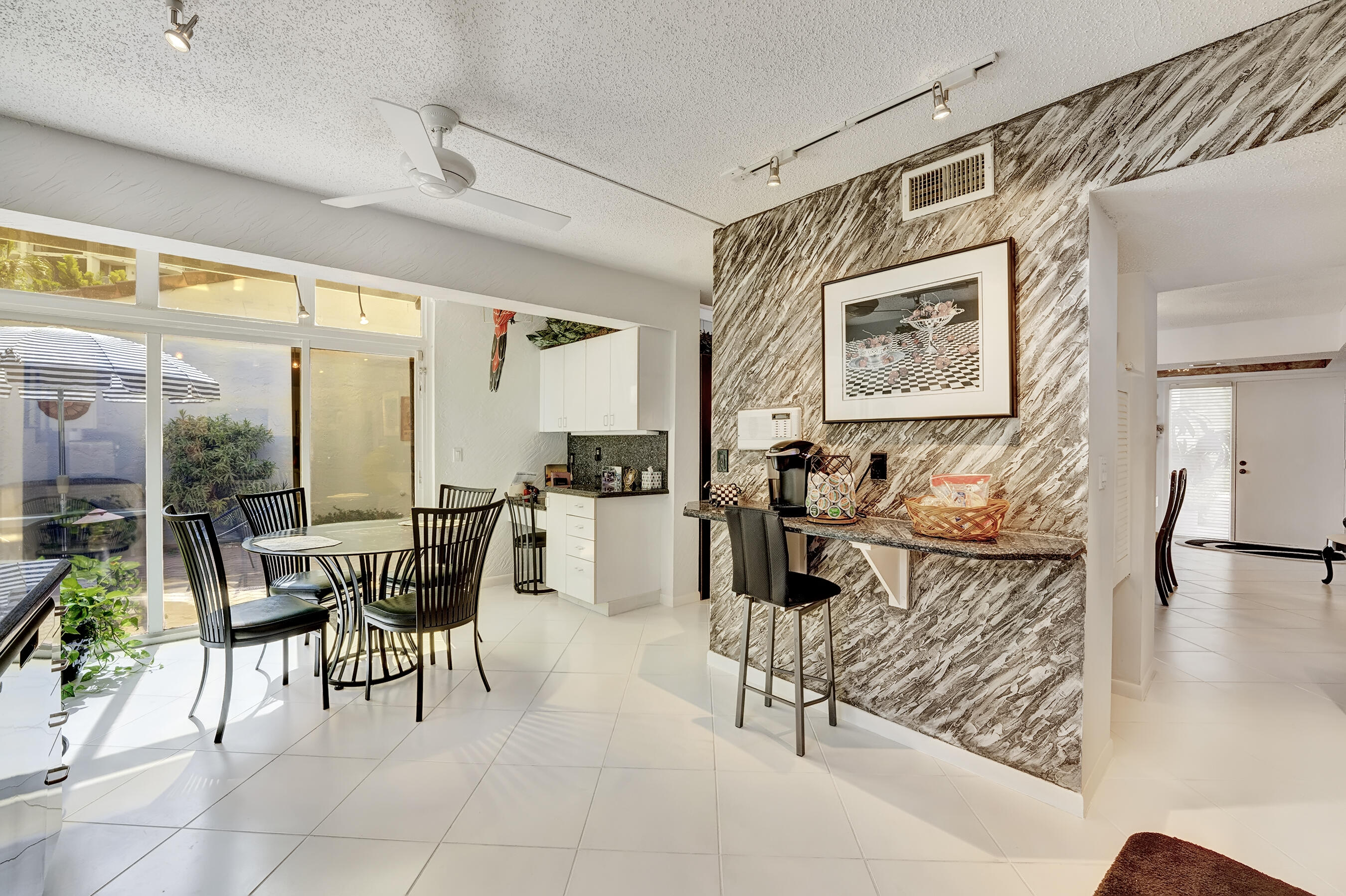 7338 Woodmont Court Boca Raton, FL 33434 - Photo 10 of 34 DSC02620