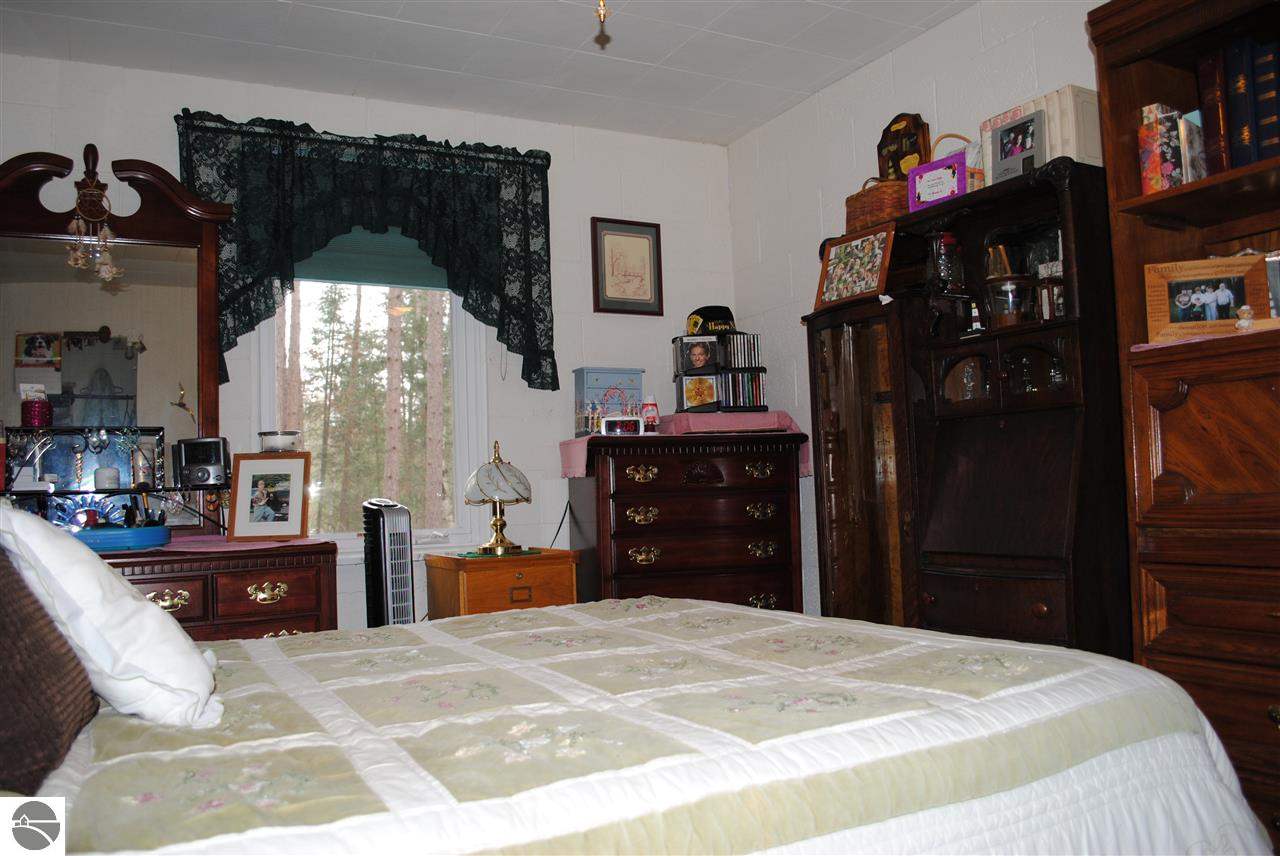 5564 East 50 Road Cadillac, MI 49601 - Photo 23 of 27 1792872-22.JPG