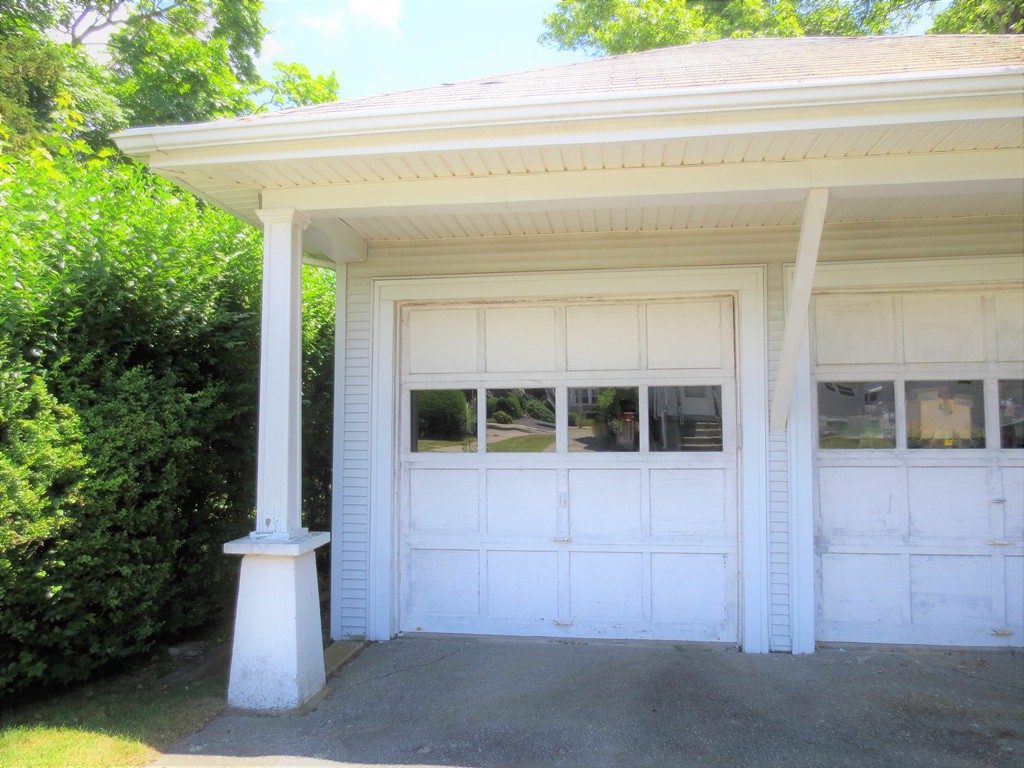 1517 Robeson Street Fall River, MA 02720 - Photo 4 of 30 Gallery Image 4