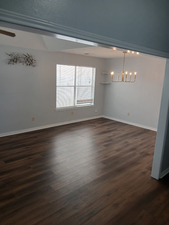 13523 La Concha Lane Houston, TX 77083 - Photo 27 of 44 Dinning room table