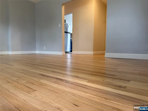 $2,200 | 330 Northwood Way, Unit 10, Palisades Park, NJ 07650