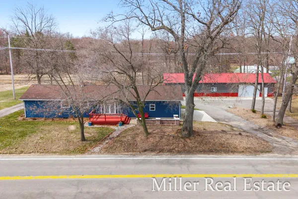 $549,900 | 9374 Highway 43, Delton, MI 49046