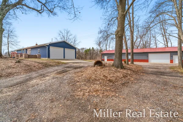 $549,900 | 9374 Highway 43, Delton, MI 49046