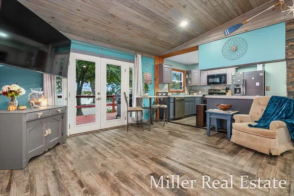 $549,900 | 9374 Highway 43, Delton, MI 49046