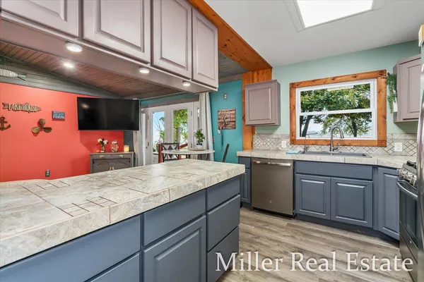 $549,900 | 9374 Highway 43, Delton, MI 49046