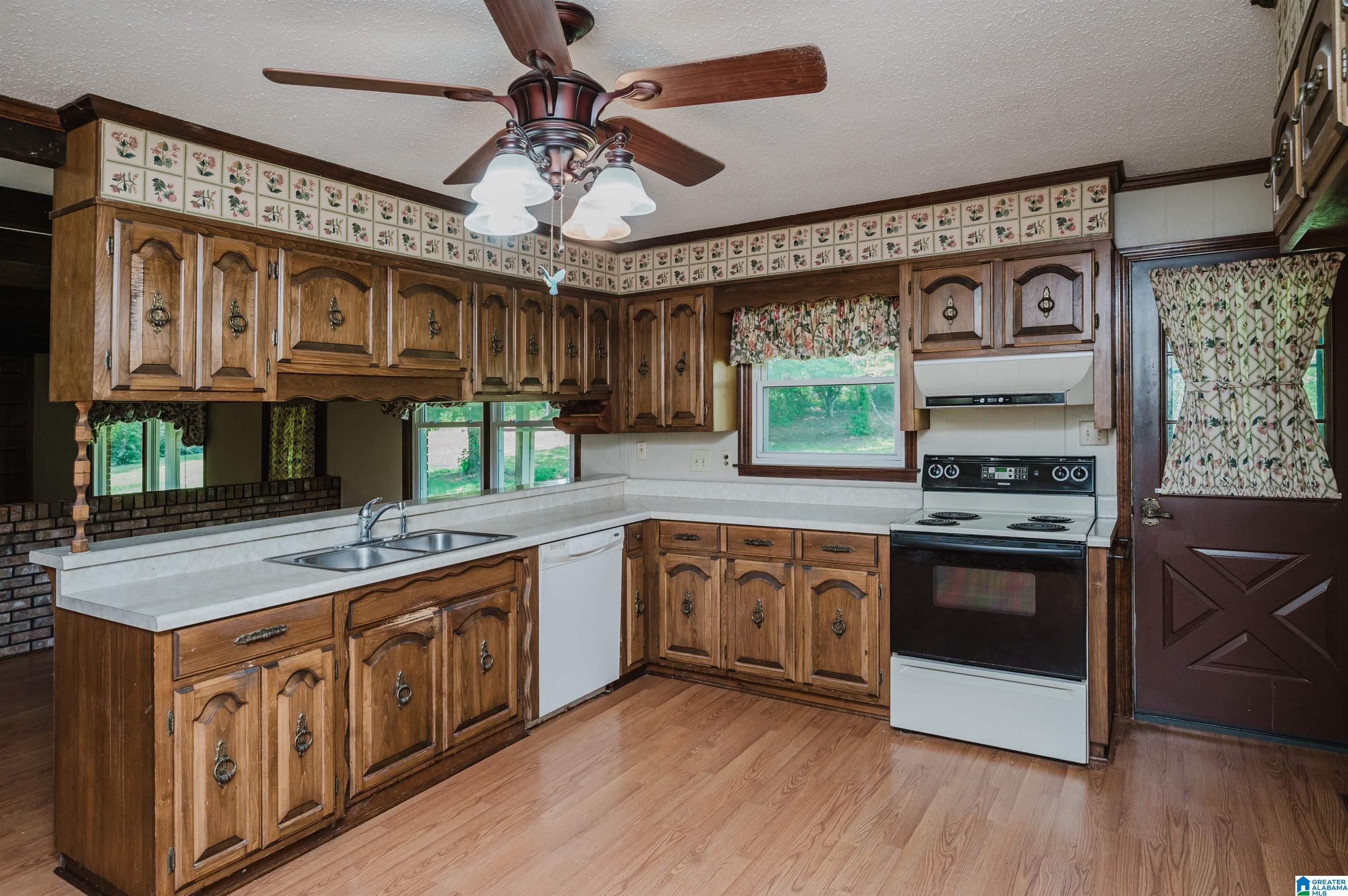 705 Brookvale Way Attalla, AL 35954 - Photo 14 of 50