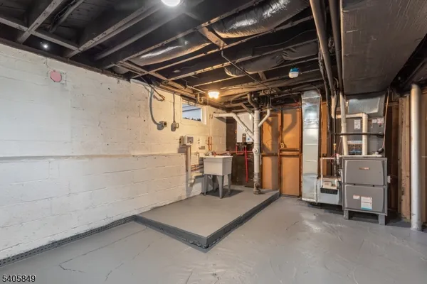 $899,000 | 81 Hutchinson Street, Clark, NJ 07066