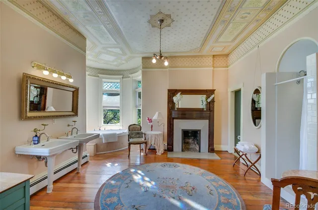 $2,995,000 | 2555 West 37th Avenue, Denver, CO 80211