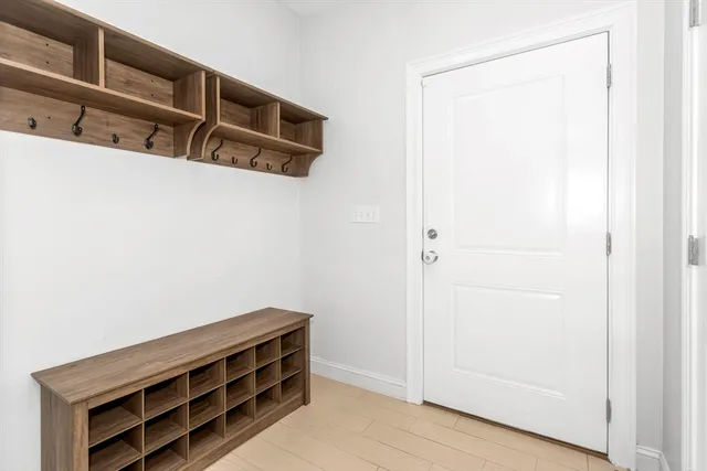 $1,149,000 | 9 Brookfield Lane, Bellingham, MA 02019