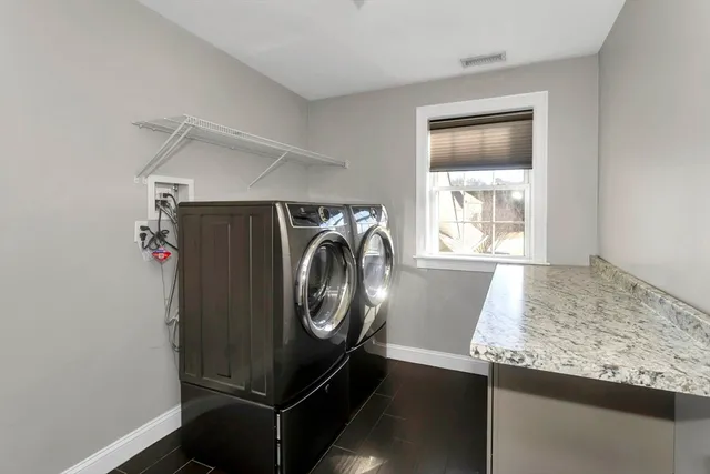 $1,149,000 | 9 Brookfield Lane, Bellingham, MA 02019