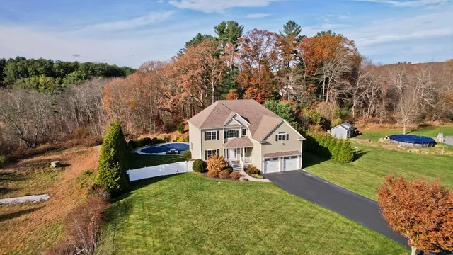 $1,149,000 | 9 Brookfield Lane, Bellingham, MA 02019