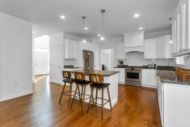 $1,149,000 | 9 Brookfield Lane, Bellingham, MA 02019