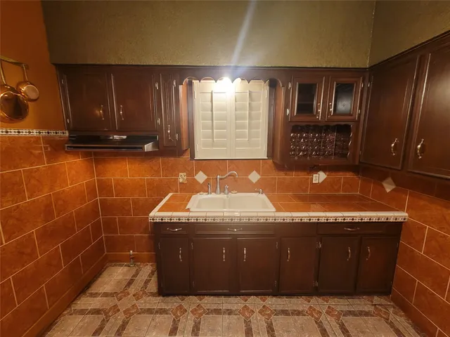 a view of a storage & utility room