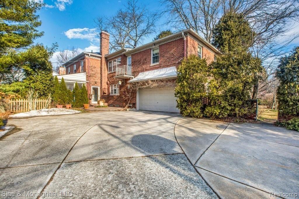 55 Lewiston Road Grosse Pointe Farms, MI 48236 - Photo 51 of 59