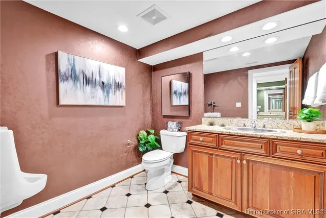 $549,000 | 606 West Riverside Drive, Jeffersonville, IN 47130