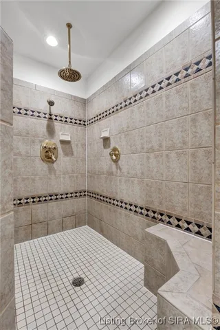 $549,000 | 606 West Riverside Drive, Jeffersonville, IN 47130