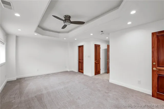 $549,000 | 606 West Riverside Drive, Jeffersonville, IN 47130