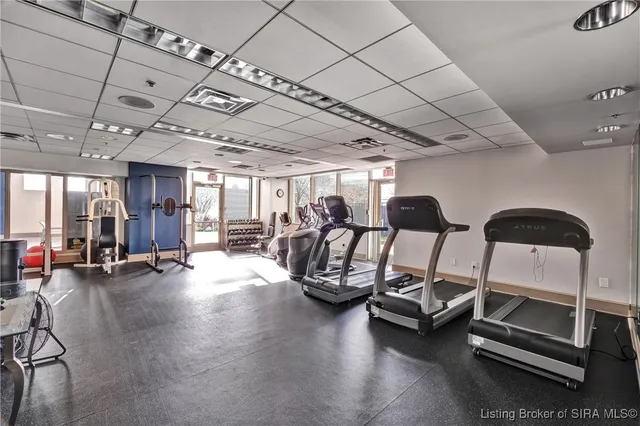 $549,000 | 606 West Riverside Drive, Jeffersonville, IN 47130