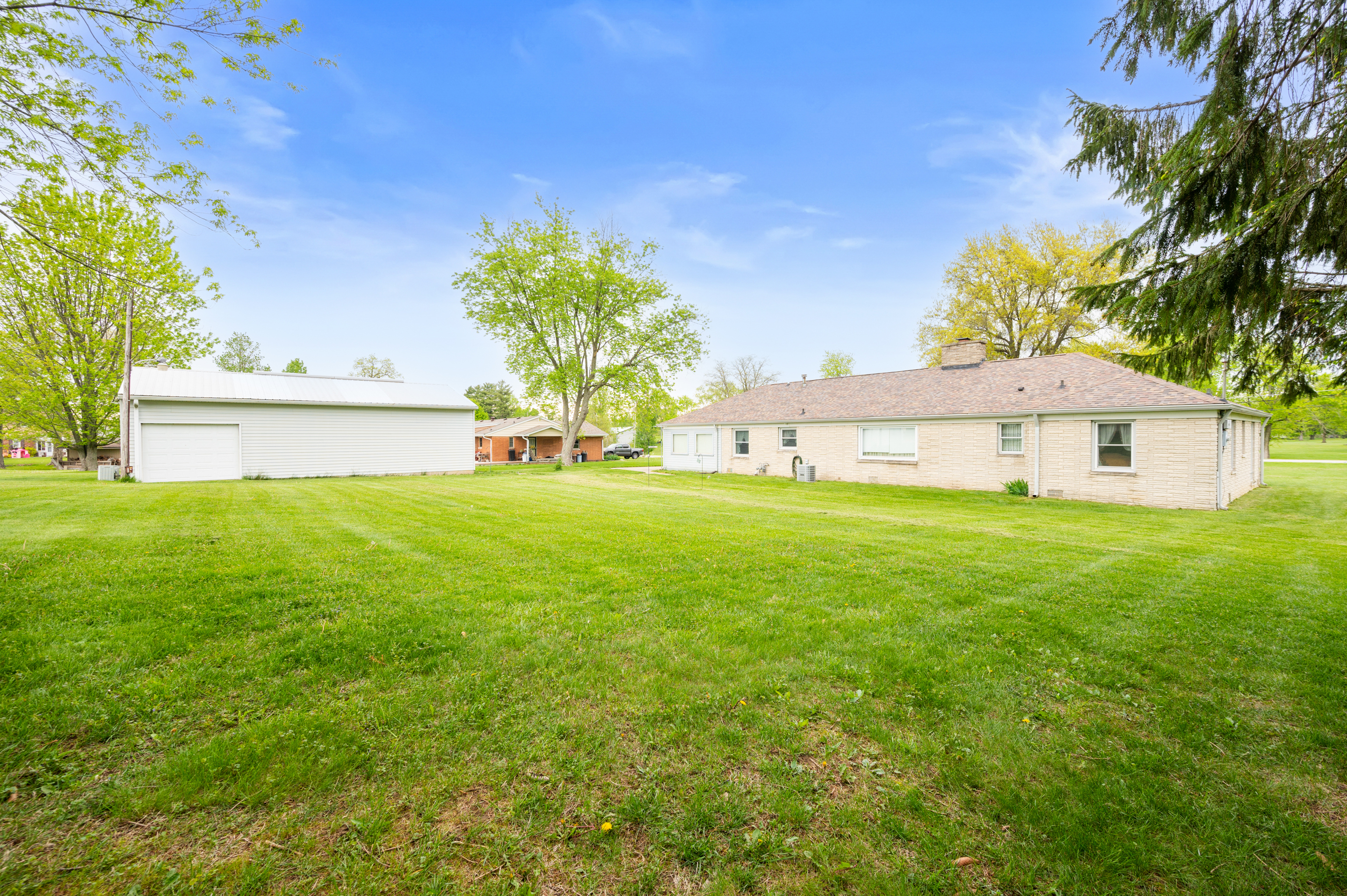 331 Layton Road Anderson, IN 46011 - Photo 25 of 26