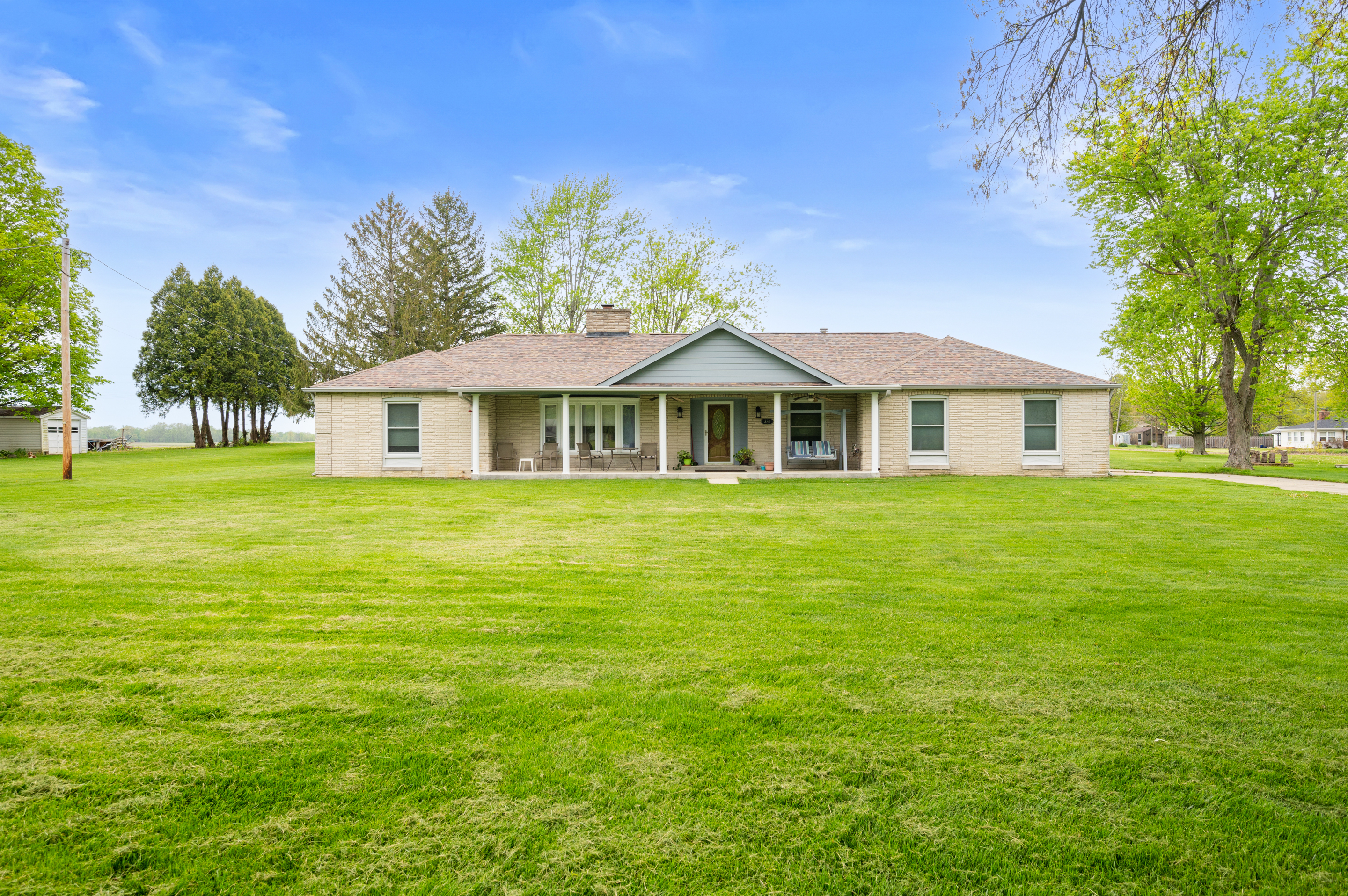 331 Layton Road Anderson, IN 46011 - Photo 3 of 26