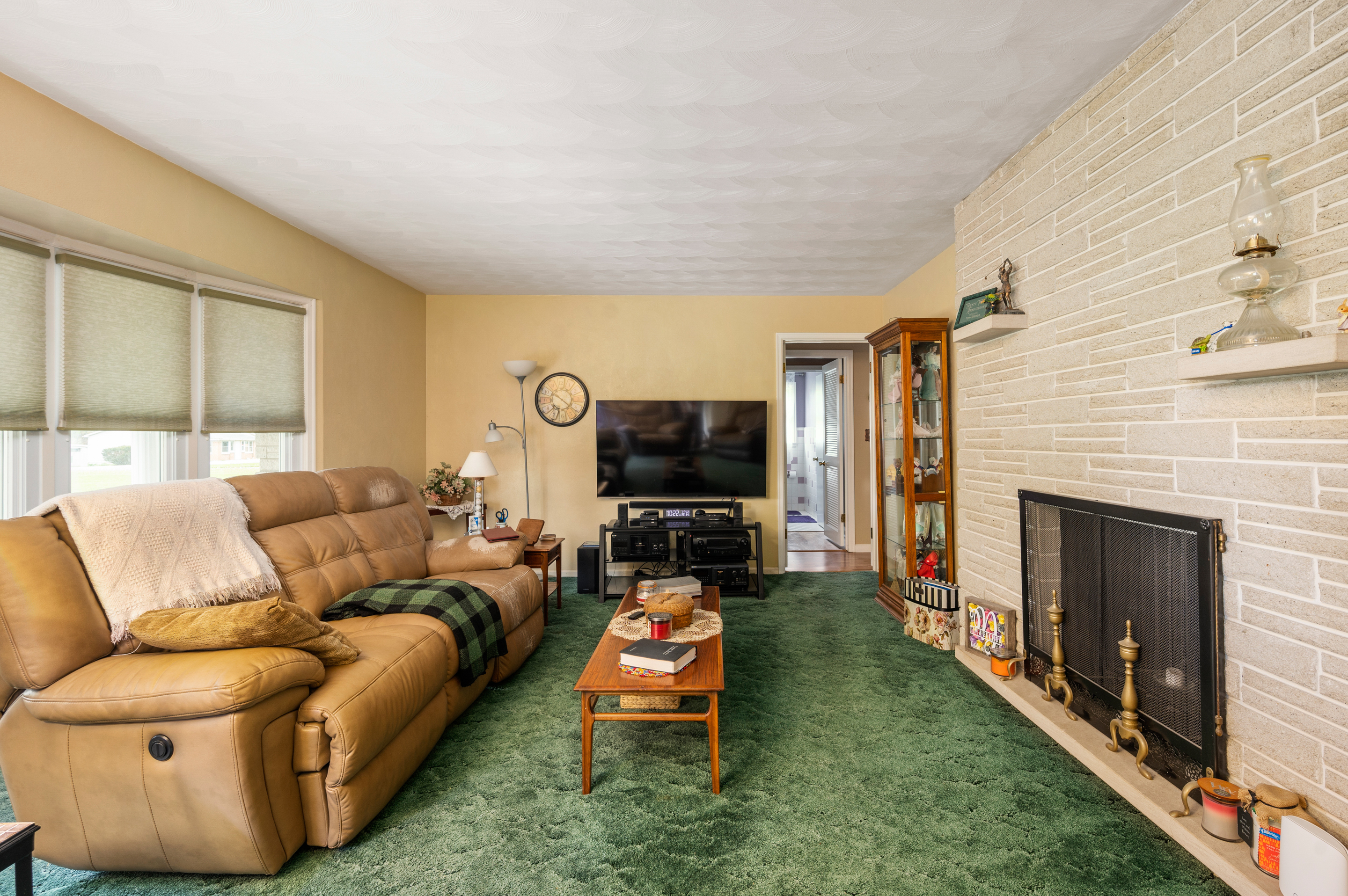 331 Layton Road Anderson, IN 46011 - Photo 6 of 26