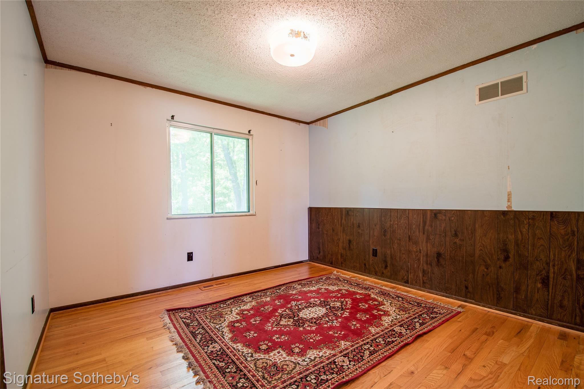 11920 Read Road Fenton, MI 48430 - Photo 11 of 43 Bedroom two