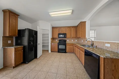 $290,000 | 9216 White Swan Place, Fort Worth, TX 76177