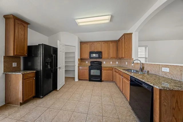 $290,000 | 9216 White Swan Place, Fort Worth, TX 76177