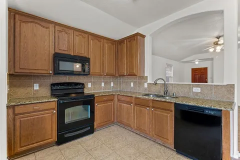 $290,000 | 9216 White Swan Place, Fort Worth, TX 76177