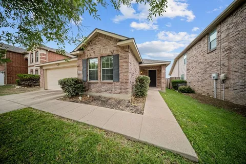 $290,000 | 9216 White Swan Place, Fort Worth, TX 76177