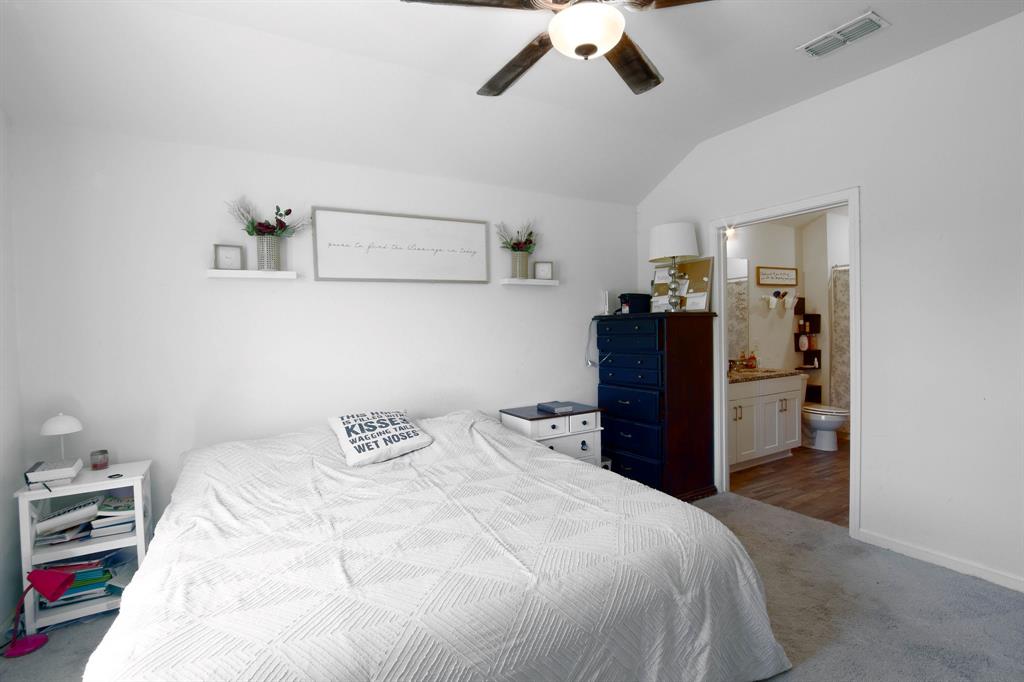 920 Avagail Avenue Springtown, TX 76082 - Photo 15 of 28