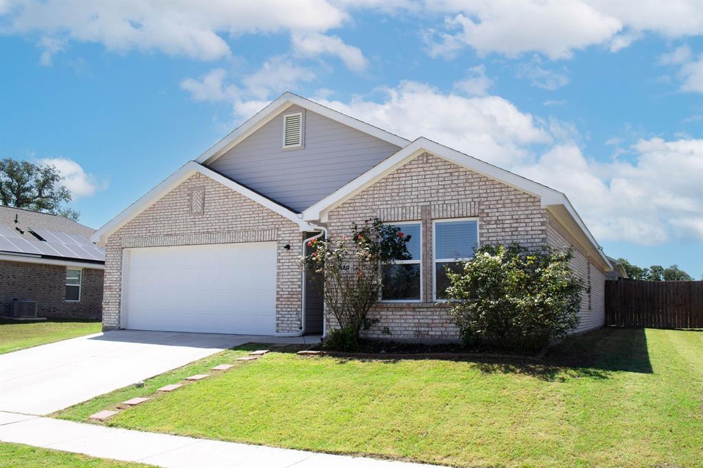 920 Avagail Avenue Springtown, TX 76082 - Photo 2 of 28 Not as close to the neighbors on this one side of the house
