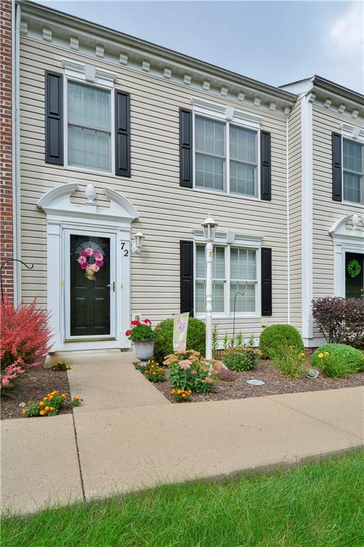 72 Castle View Drive McKees Rocks, PA 15136 - Photo 2 of 25 Front