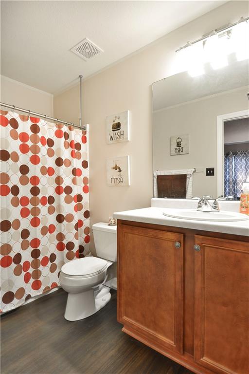 72 Castle View Drive McKees Rocks, PA 15136 - Photo 17 of 25 Master Bathroom