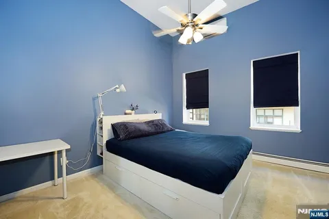 $595,000 | 212 9th Street, Unit 4B, Jersey City, NJ 07302